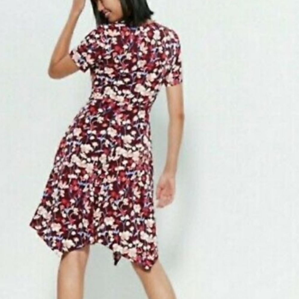 Tommy Hilfiger Brookshire Maroon Floral Short Casual Dress